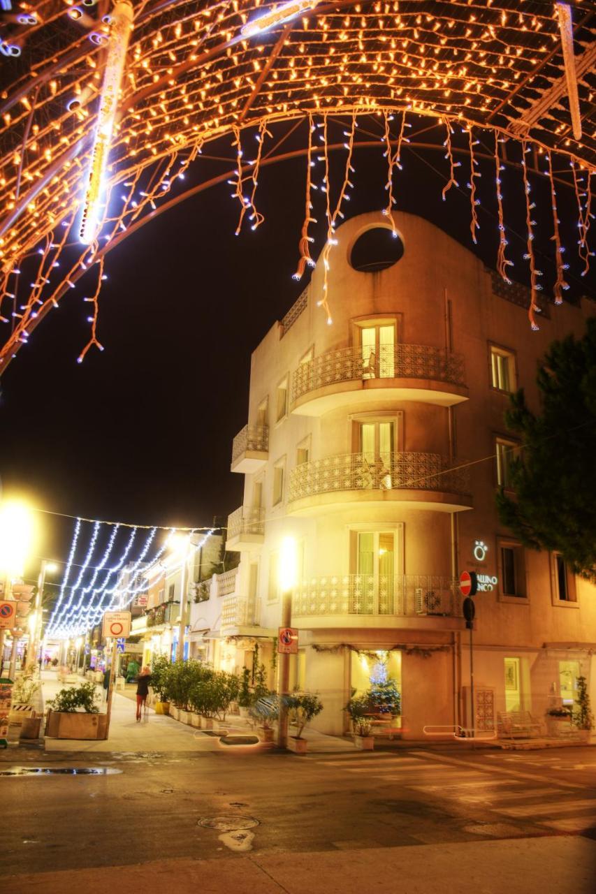 Hotel Al Cavallino Bianco Riccione Buitenkant foto